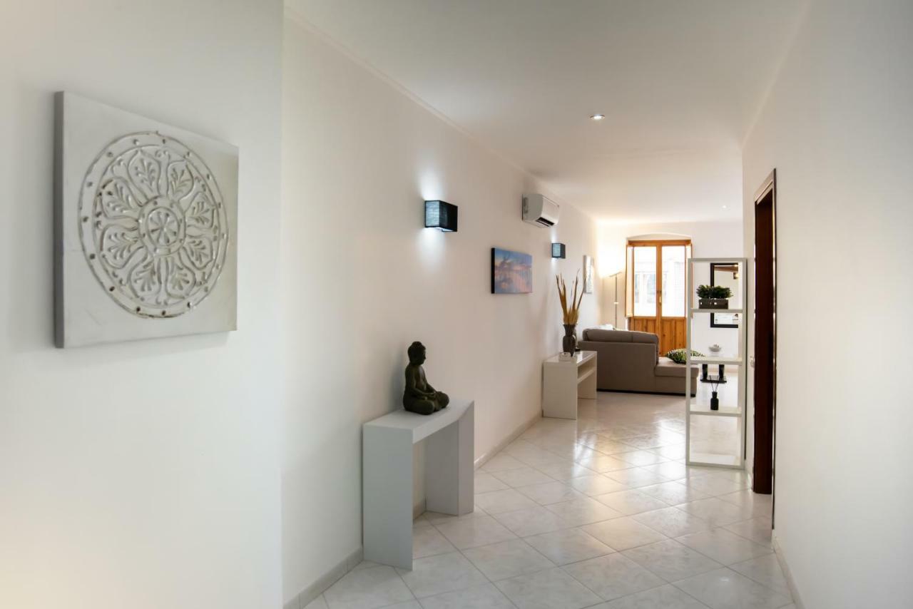 カリアリLa Casa Nel Corsoアパートメント エクステリア 写真